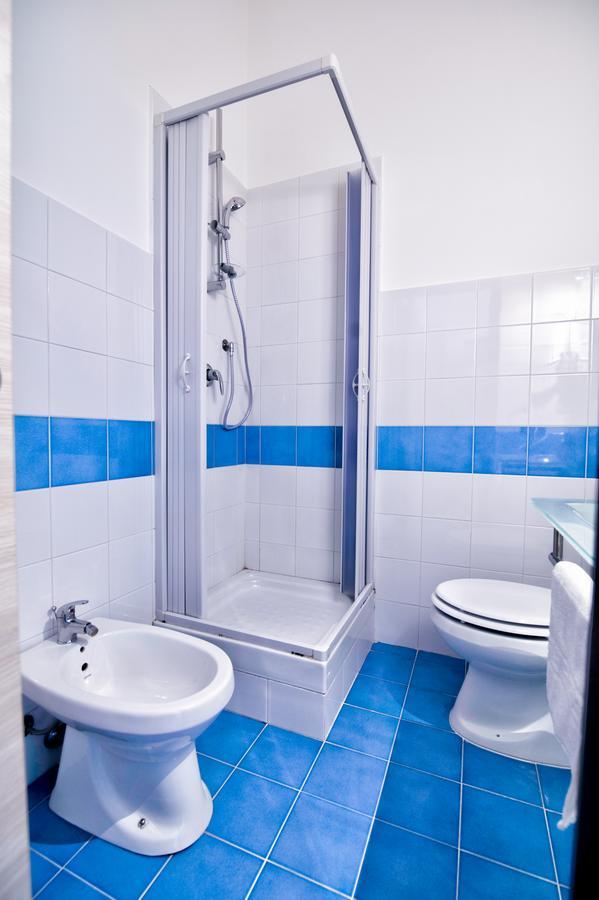 Maqueda Central Suites Палермо Екстериор снимка
